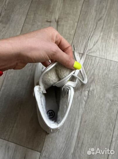 Коньки для девочки р.33