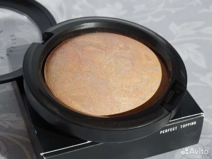 Хайлайтер, бронзер Mac Mineralize SkinFinish