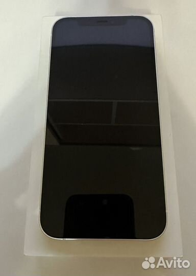 iPhone 12, 64 ГБ