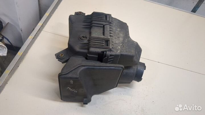 Корпус воздушного фильтра Mitsubishi Lancer 9, 2005