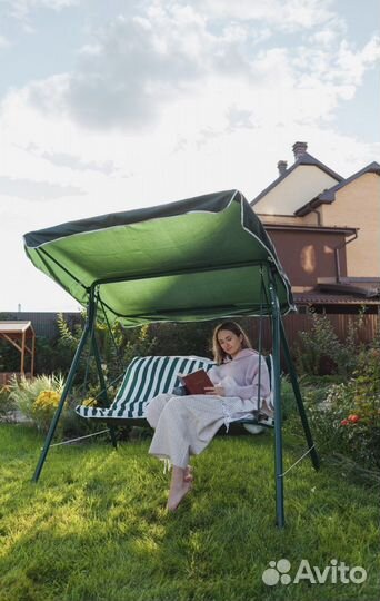 Садовые качели новые