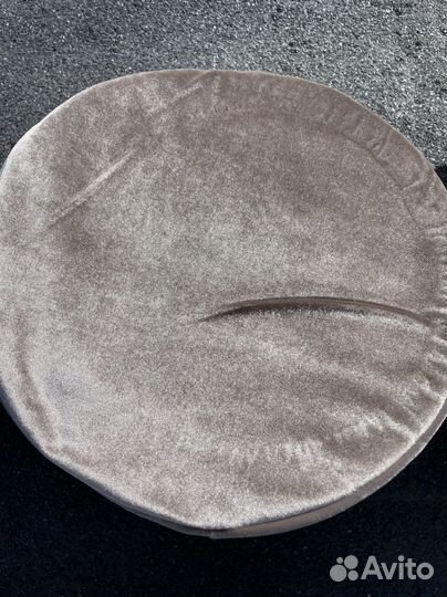 Мягкие чехлы на табурет