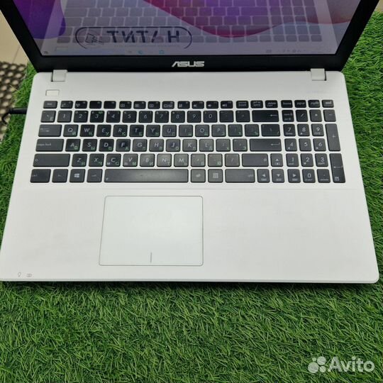Ноутбук Asus X551C