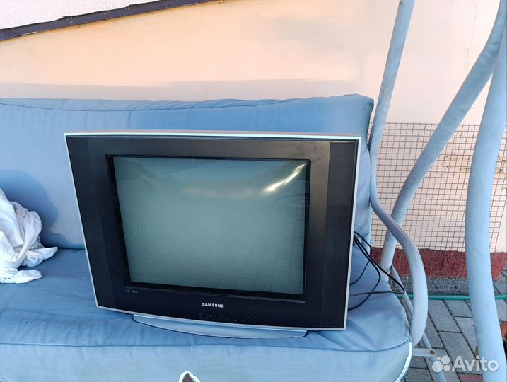 Телевизор samsung