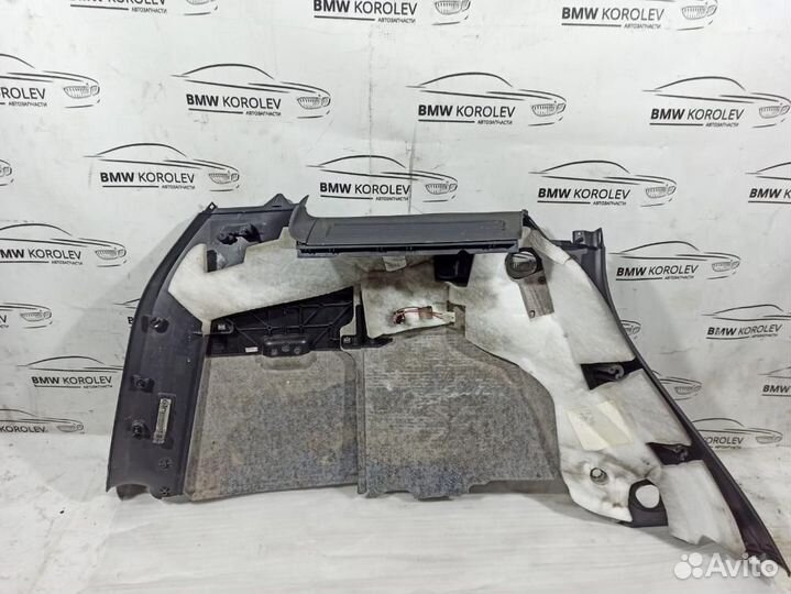 Обшивка багажника правая Touareg (2002-2010) Volks