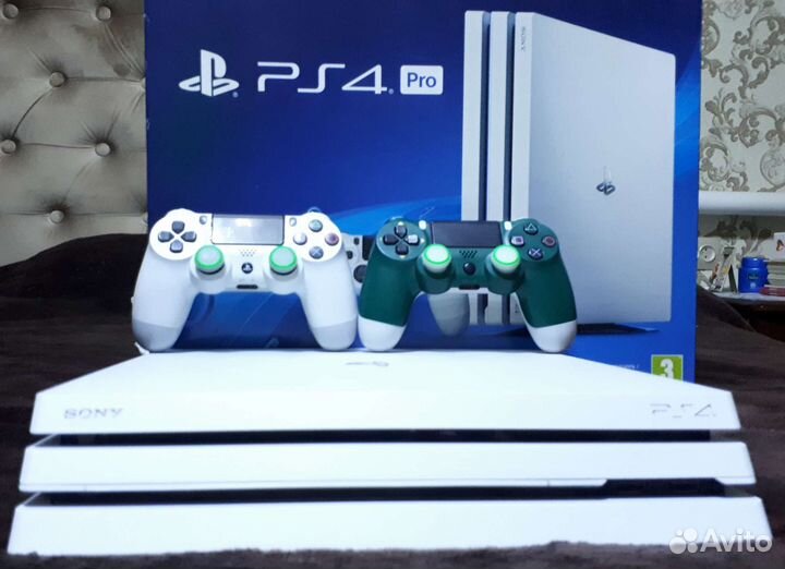 Sony playstation limited edition PS4 pro 1tb