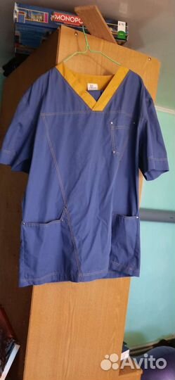 Мужскои медицинскии костюм