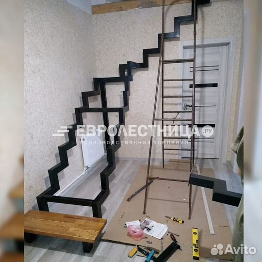 Лестница / лестница металлическая