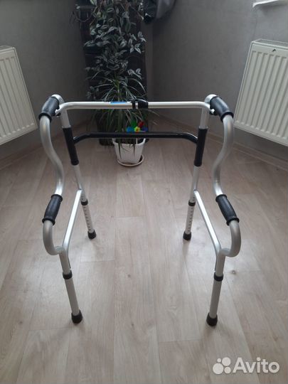 Ходунки для взрослых