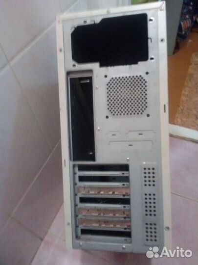 Корпус компьютера ATX asus