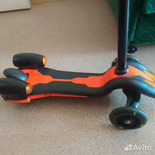 Самокат детский трехколесный