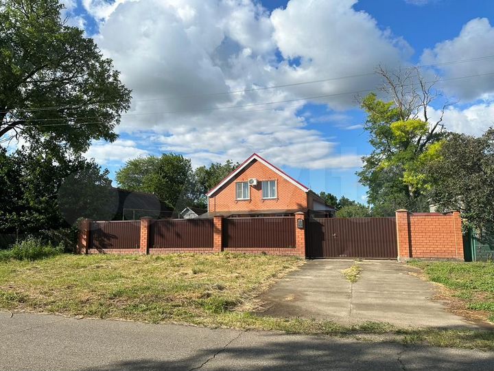 Дом 154,2 м² на участке 16,4 сот.