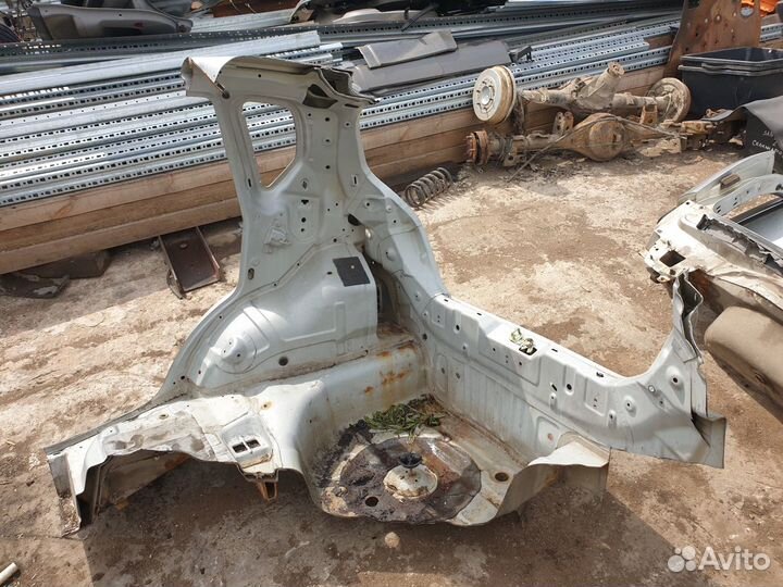 Крыло заднее правое панель Aveo T200 T250 T255