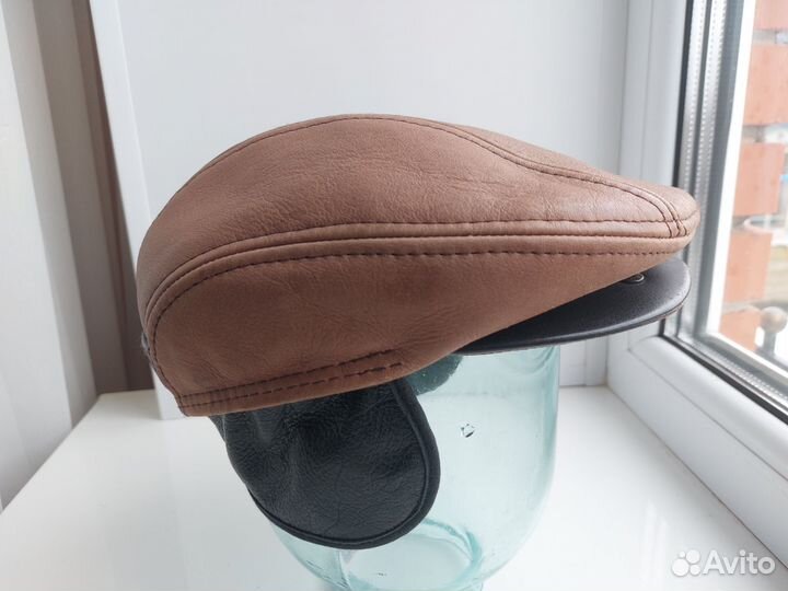 Мужская кожаная кепка демисезонная