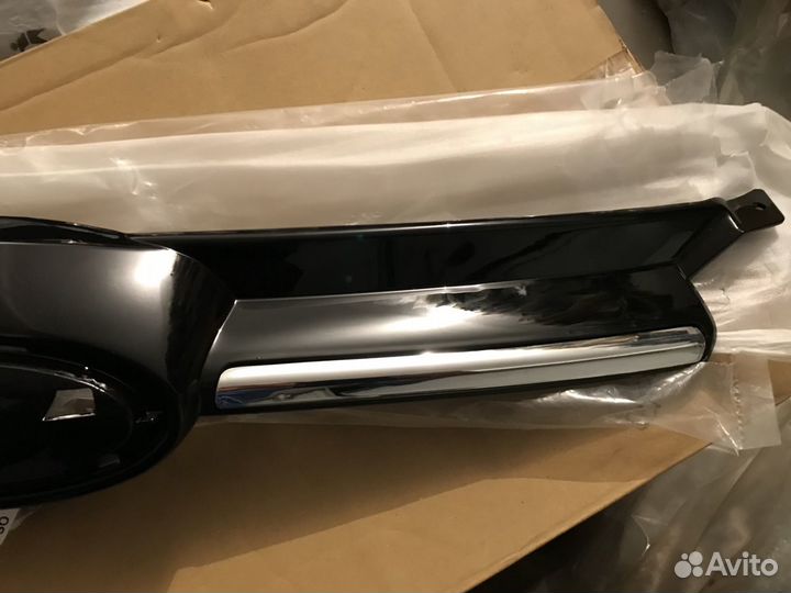 Решотка радиатора форд фокус 3 в наличие