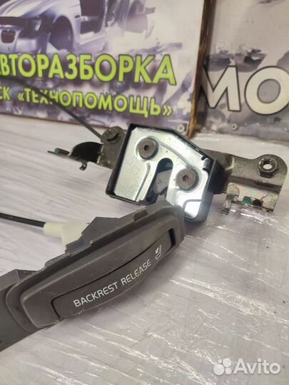 Замок заднего сиденья Volvo S60