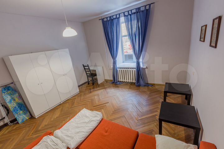 2-к. квартира, 80 м², 1/5 эт.
