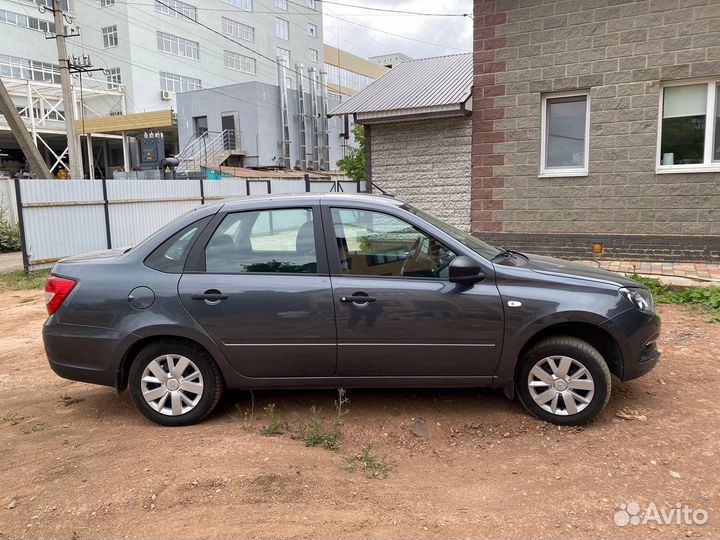 LADA Granta 1.6 МТ, 2020, 40 000 км