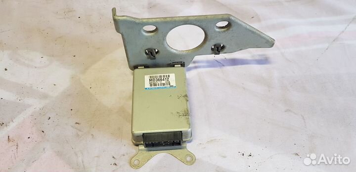 Mitsubishi Pajero 3 Блок управления дросселем