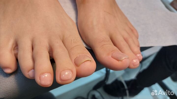 Маникюр и педикюр