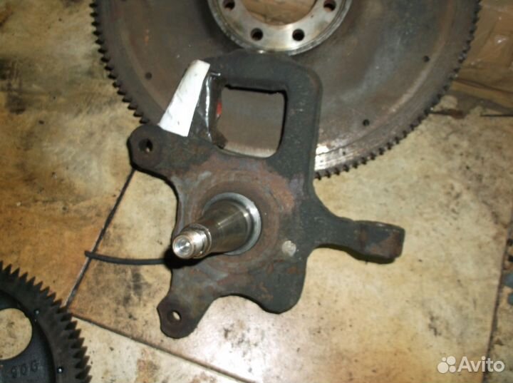 Поворотный кулак, цапфа мерседес Спринтер