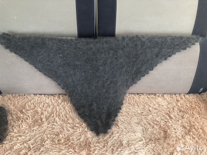 Пуховый платок шаль