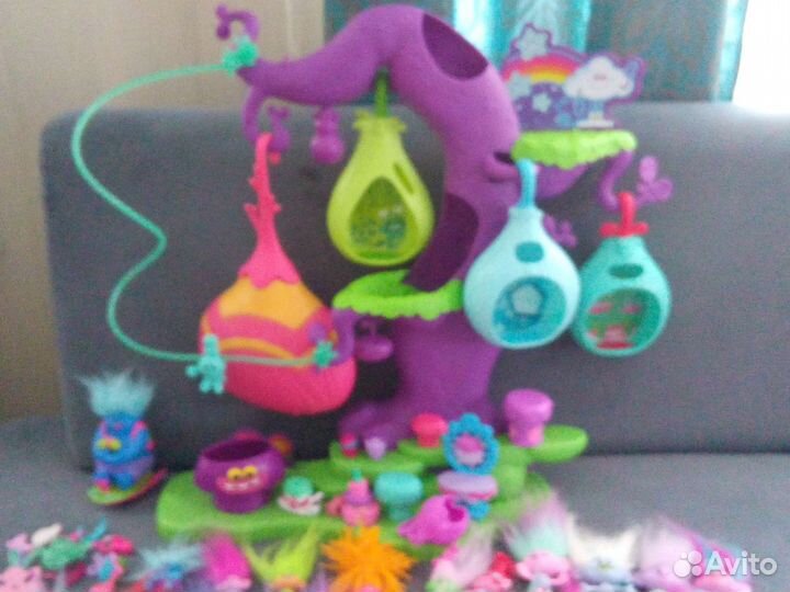 Коллекция троллей и домик trollls