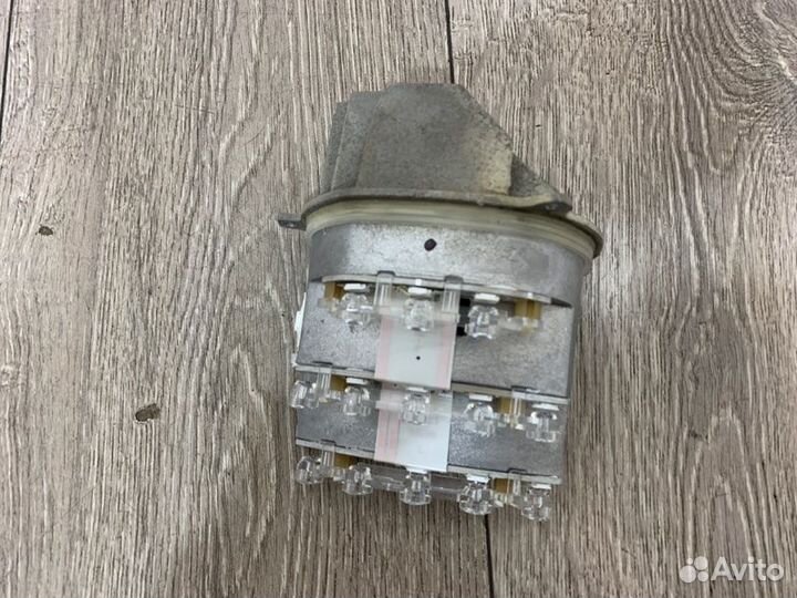 Указатель поворота передний левый Bmw 3 E90