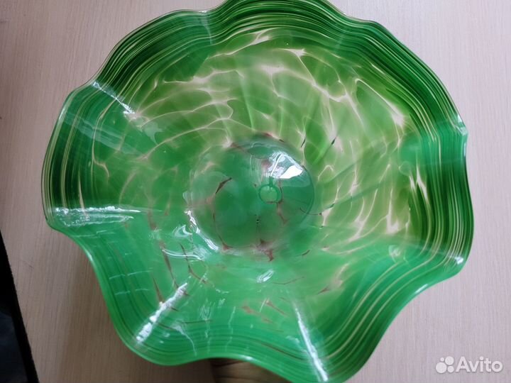 Ваза изумрудная винтажная, цветное стекло,Германия