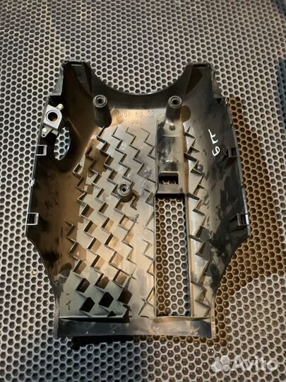 Кожух рулевой колонки нижний Mazda GG 6 GJ6A60231