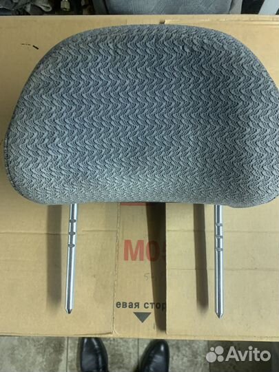 Продам подголовники задние ваз
