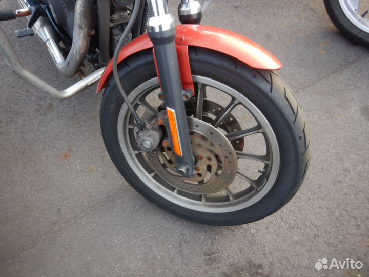 Harley-Davidson XL883R Sportster