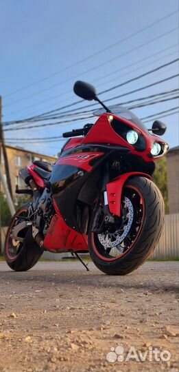 Yamaha yzf-r1 2013