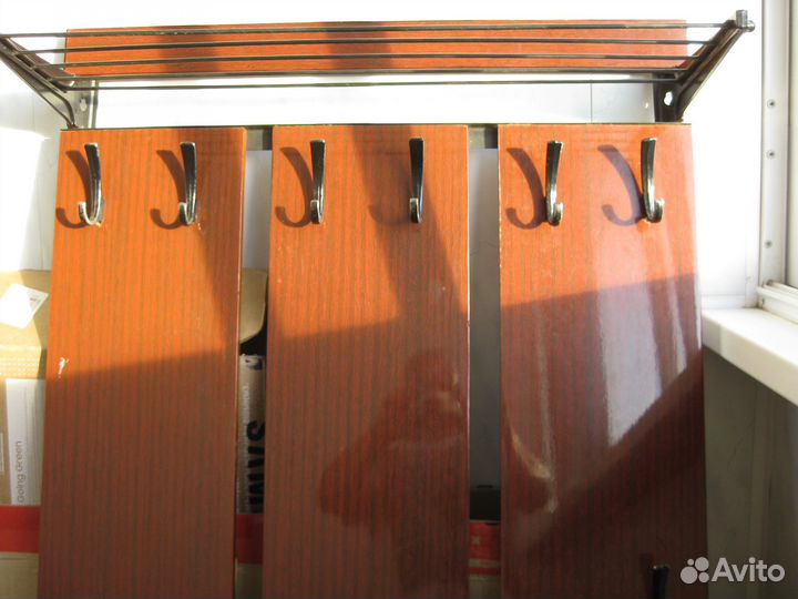 Вешалка в прихожую