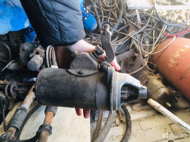 Стартер на трактор Юмз
