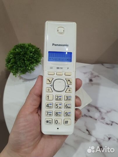 Беспроводной телефон Panasonic KX-TG1711RU