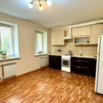 2-к. квартира, 80 м², 1/10 эт.