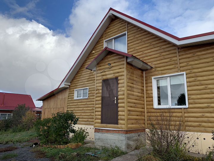 Дом 198,5 м² на участке 16 сот.