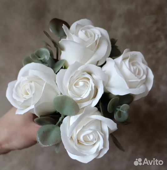 Презент из мыльных роз