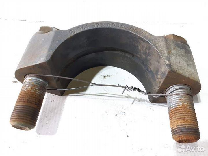 Кронштейн стабилизатора, ведущего моста, правый ни