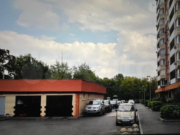 Машиноместо, 14 м²