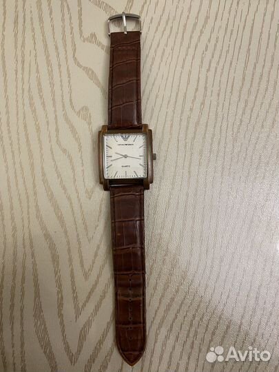 Часы наручные