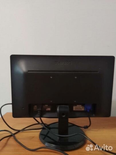 Монитор Philips