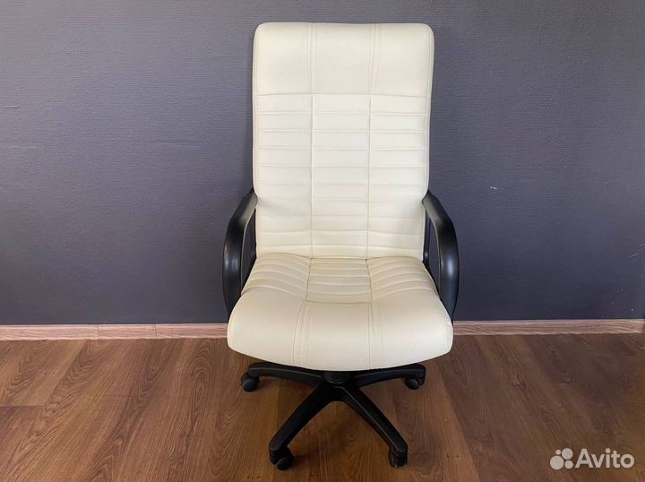 Компьютерное кресло