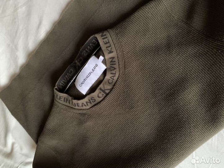 Свитер Calvin Klein