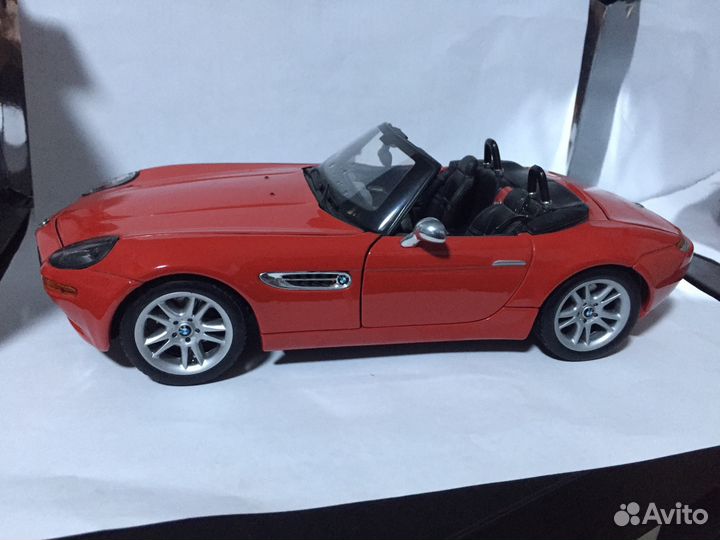 BMW z8 масштаб 1/18