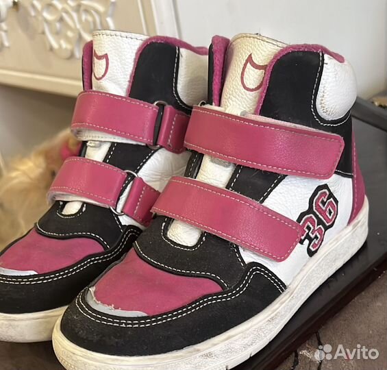 Продам весенние ботинки утепленные 31 размер