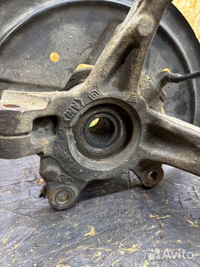 Кулак поворотный передний левый Renault Logan 2