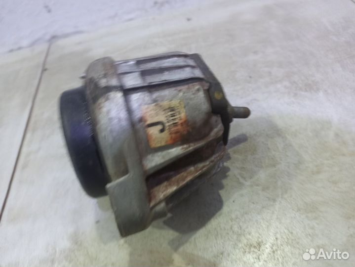 Подушка двигателя бмв