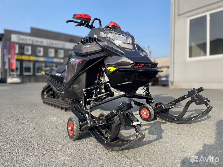 Снегоход Ski-Doo Summit Expert 165 850 E-TEC Turbo